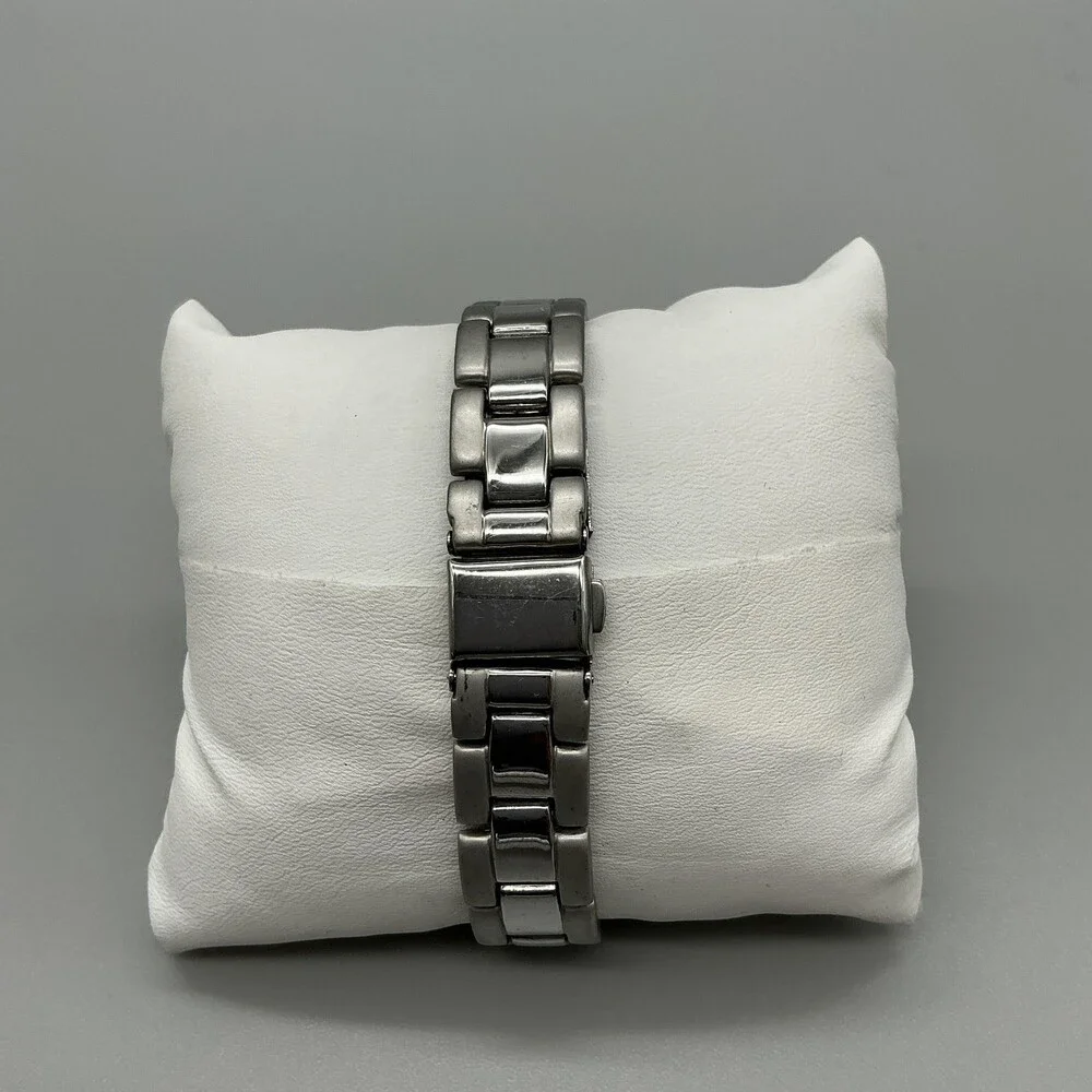 Manhattan Womens Watch 28mm Blue Dial Stainless Steel New Battery 7.75